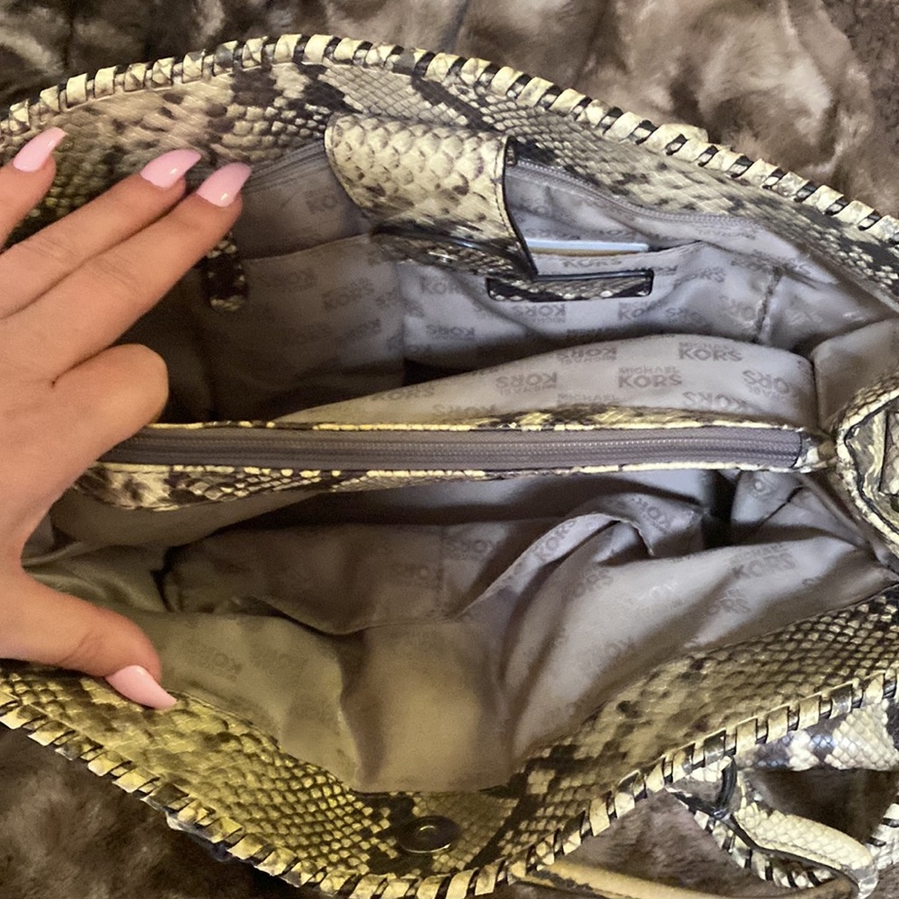Michael Kors Python Bag - Picture 4 of 6